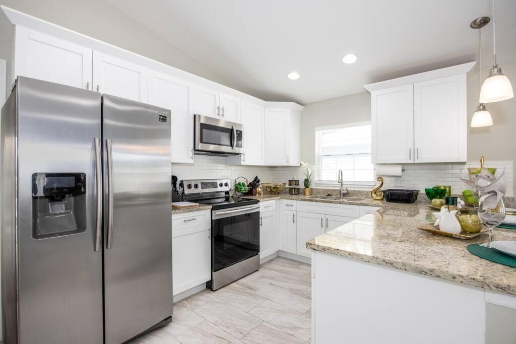 Modern Luxury Home Located In Tampa! Exterior foto